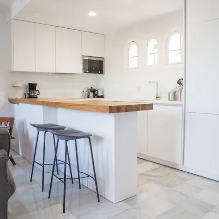 Expo Golden Mile Apartment